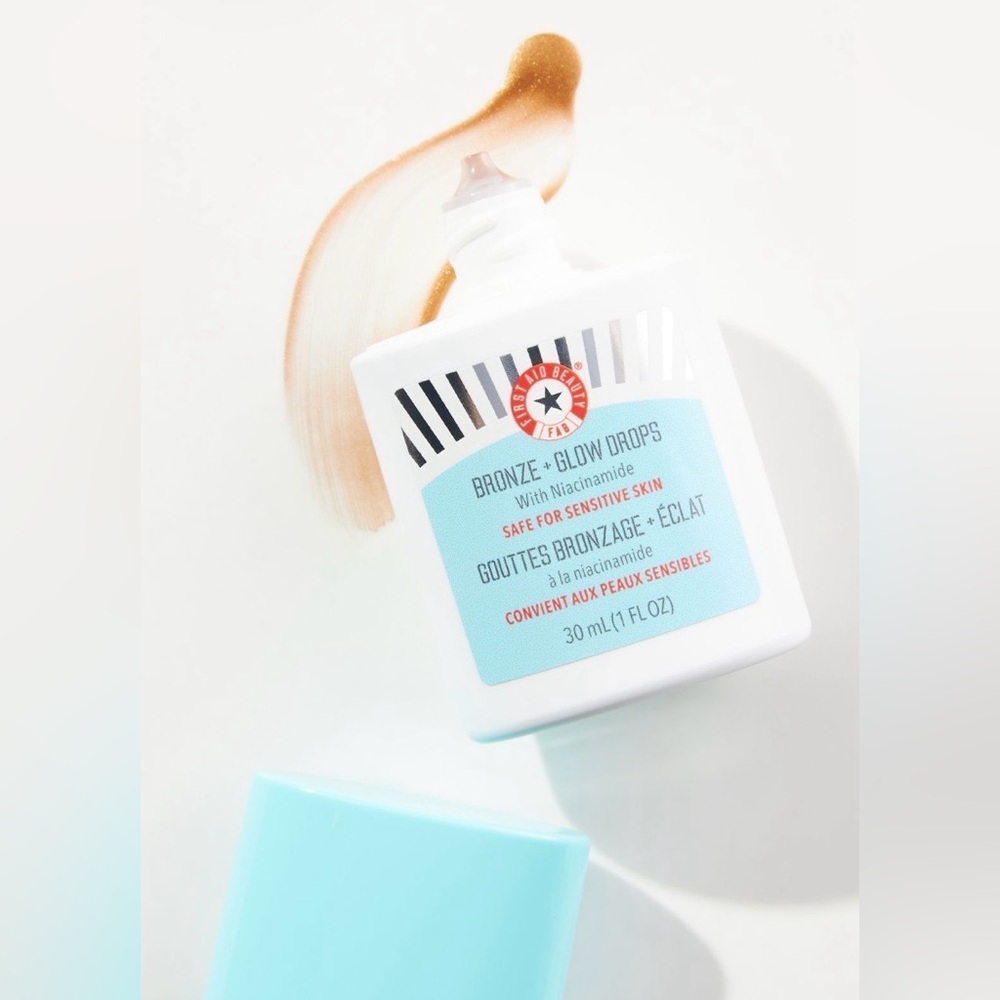 First Aid Beauty Bronze + Glow Drops - Picture 2 of 3